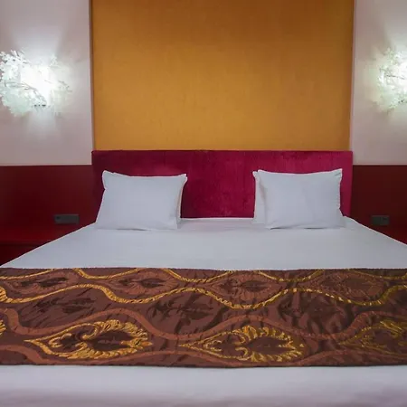 Park Romantica Hotel 2*