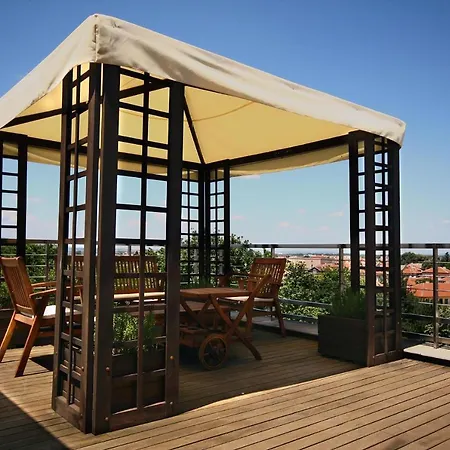 فندق Park Romantica سفيلين جراد